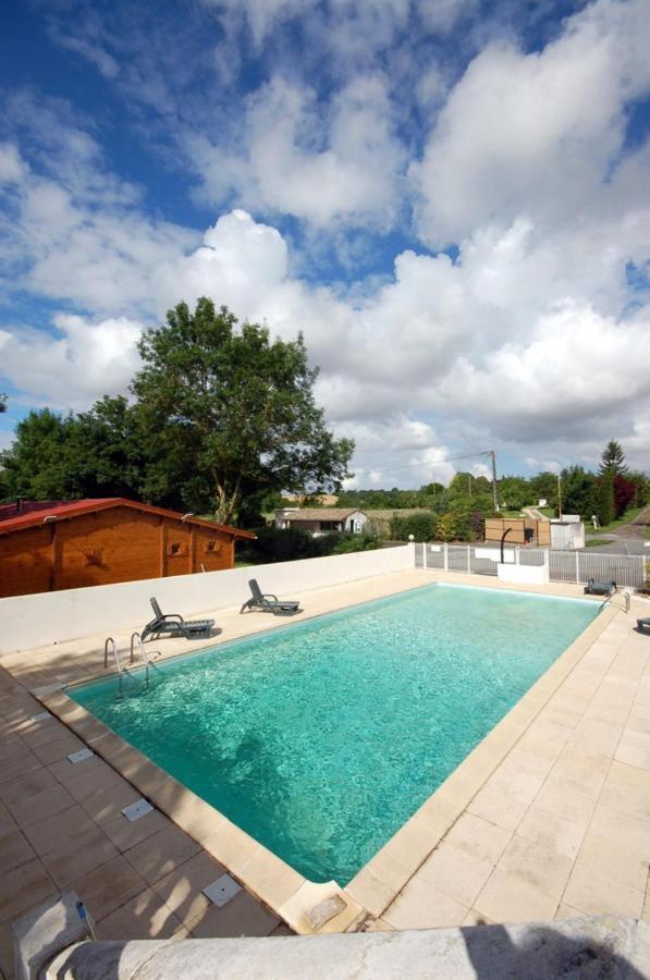 Camping Les 2 Salamandres Arces-sur-Gironde エクステリア 写真